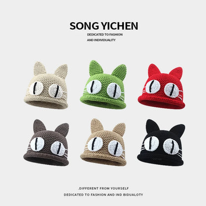 Beanie // Big Eye Cat