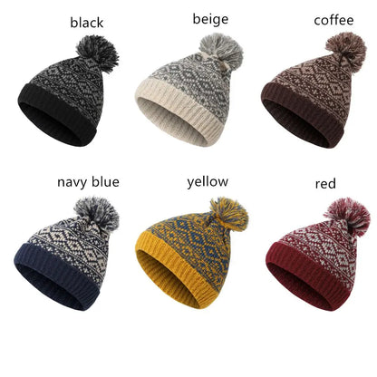 Beanie // Pom Wooly