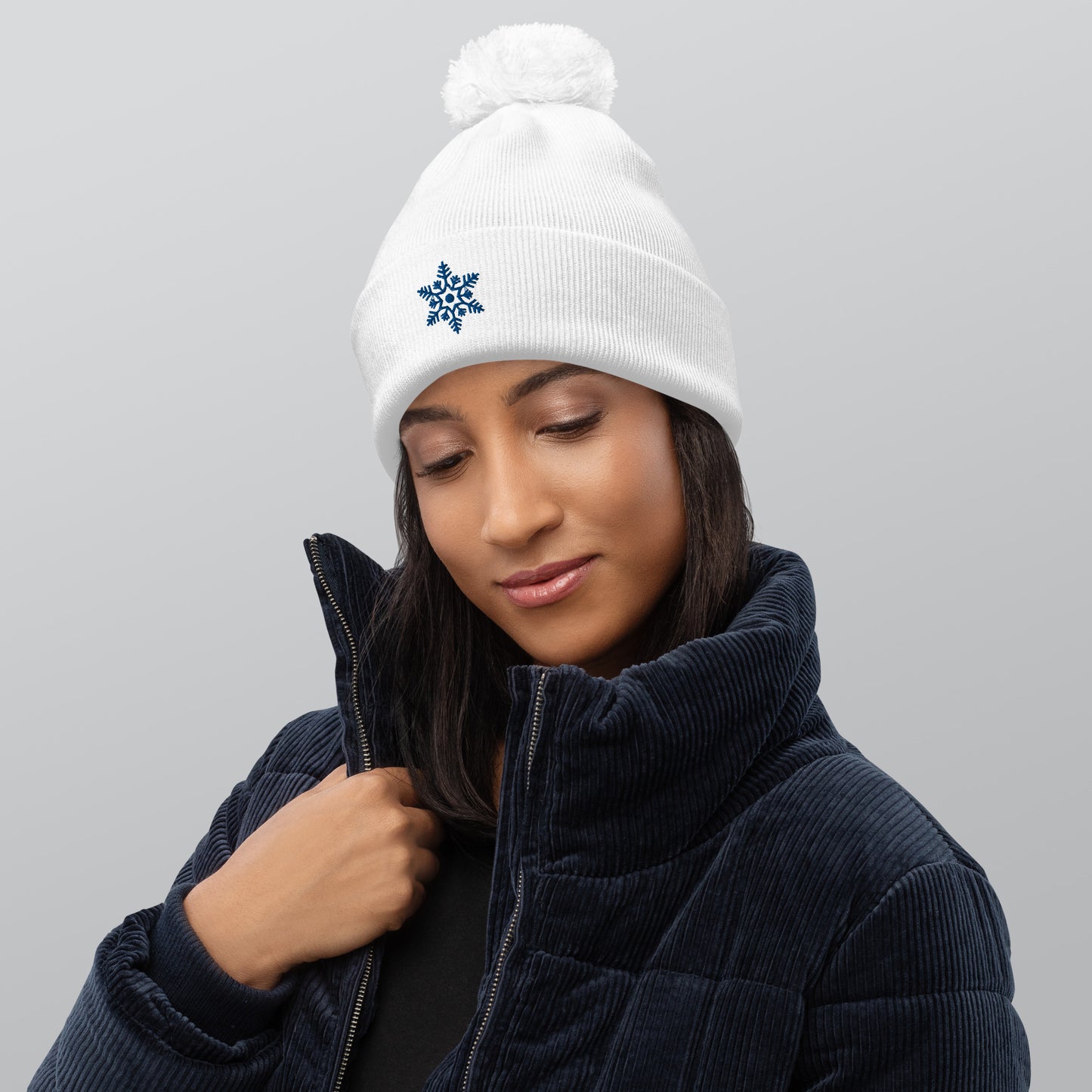 Beanie // Pom pom White