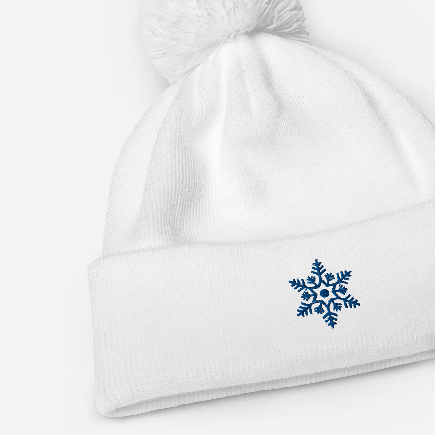 Beanie // Pom pom White